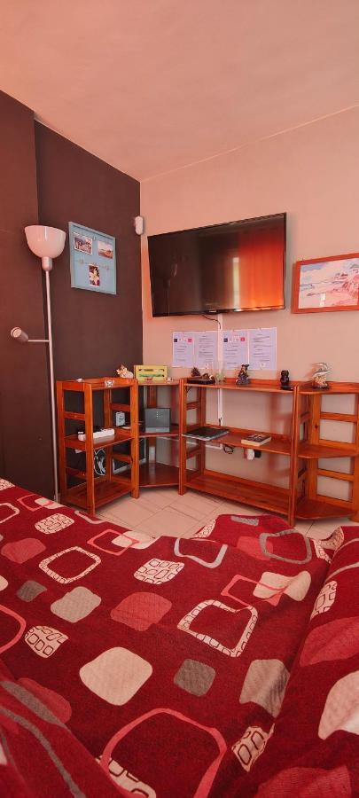 Apartamento Brisas Del Medanoアパートメント エクステリア 写真